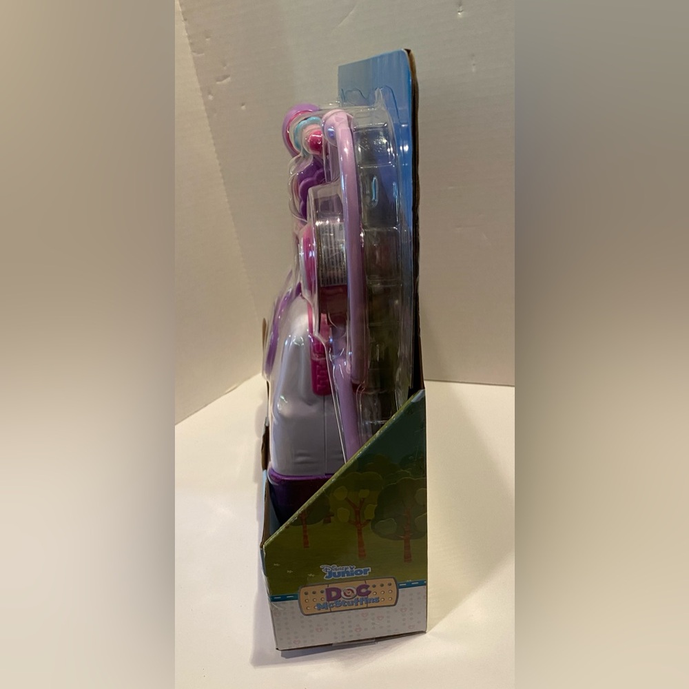 New In Box Disney Junior Doc McStuffins Doctor’s Bag 7-pc Set Age 3+ - Picture 5 of 6